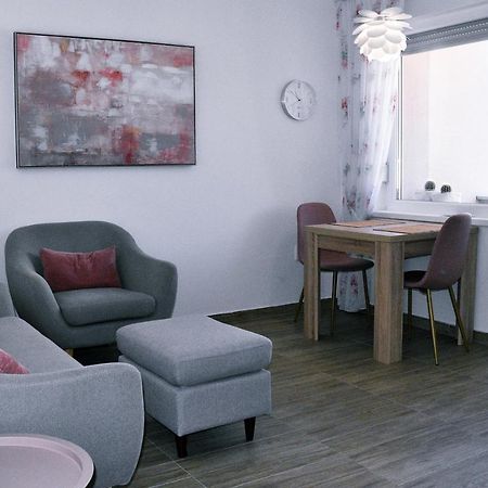 Apartman Bonbon Belisce Esterno foto