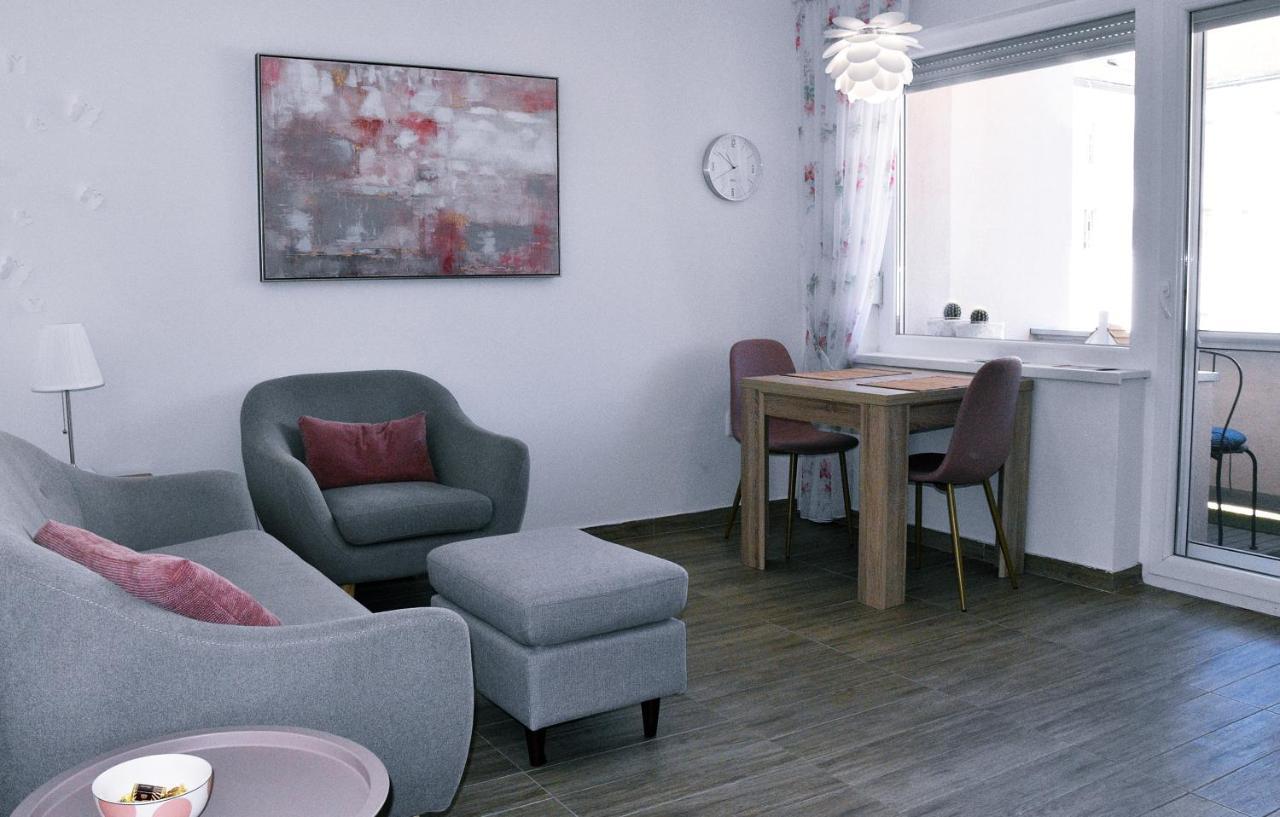 Apartman Bonbon Belisce Esterno foto